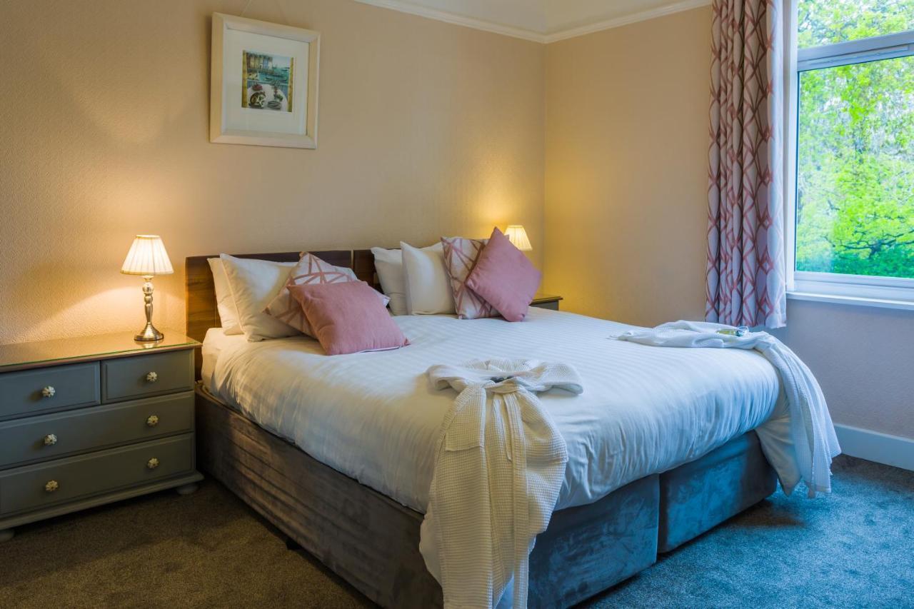 Relax At Rosscourt Guest House-Free On Site Parking (Adults Only) Борнмът Екстериор снимка