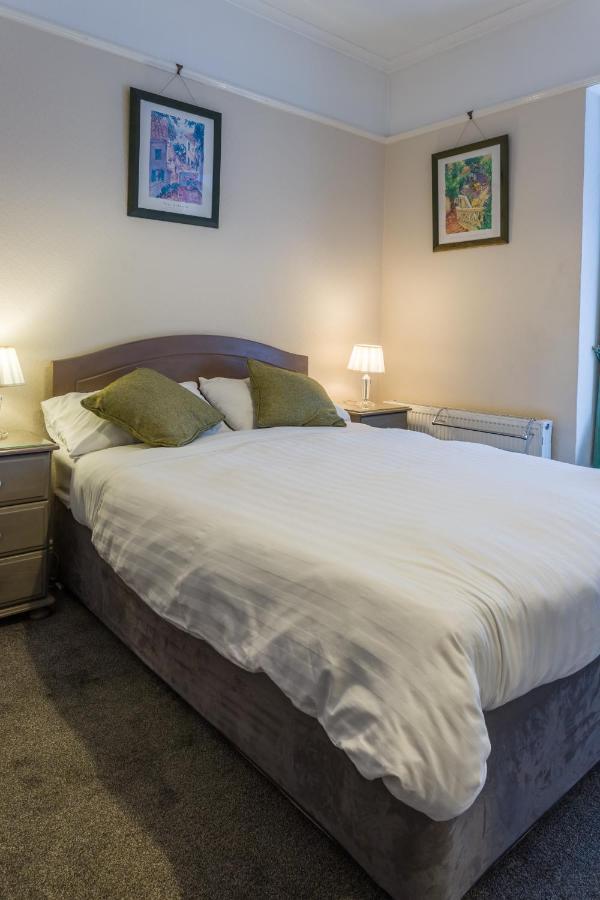 Relax At Rosscourt Guest House-Free On Site Parking (Adults Only) Борнмът Екстериор снимка