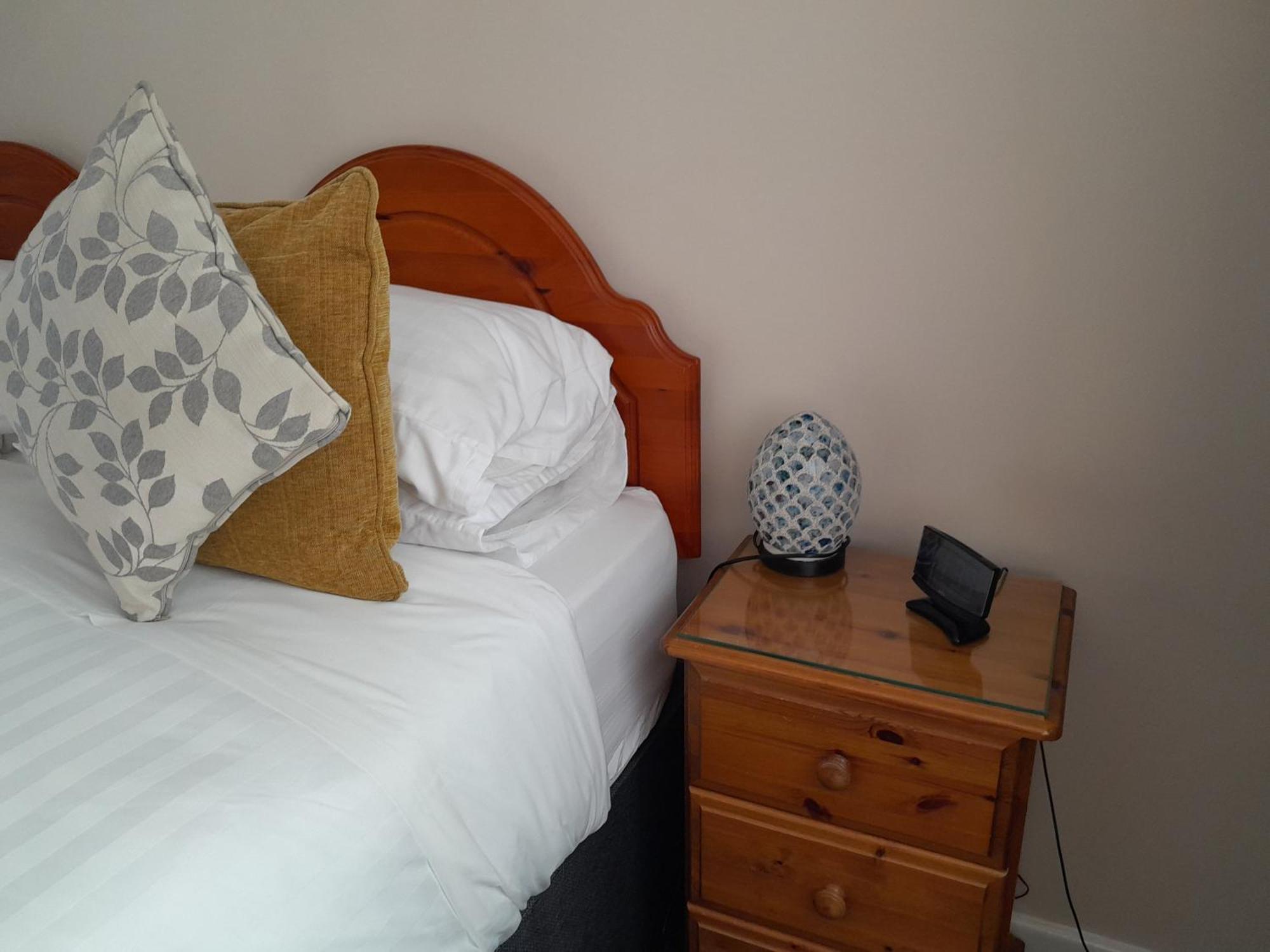 Relax At Rosscourt Guest House-Free On Site Parking (Adults Only) Борнмът Екстериор снимка