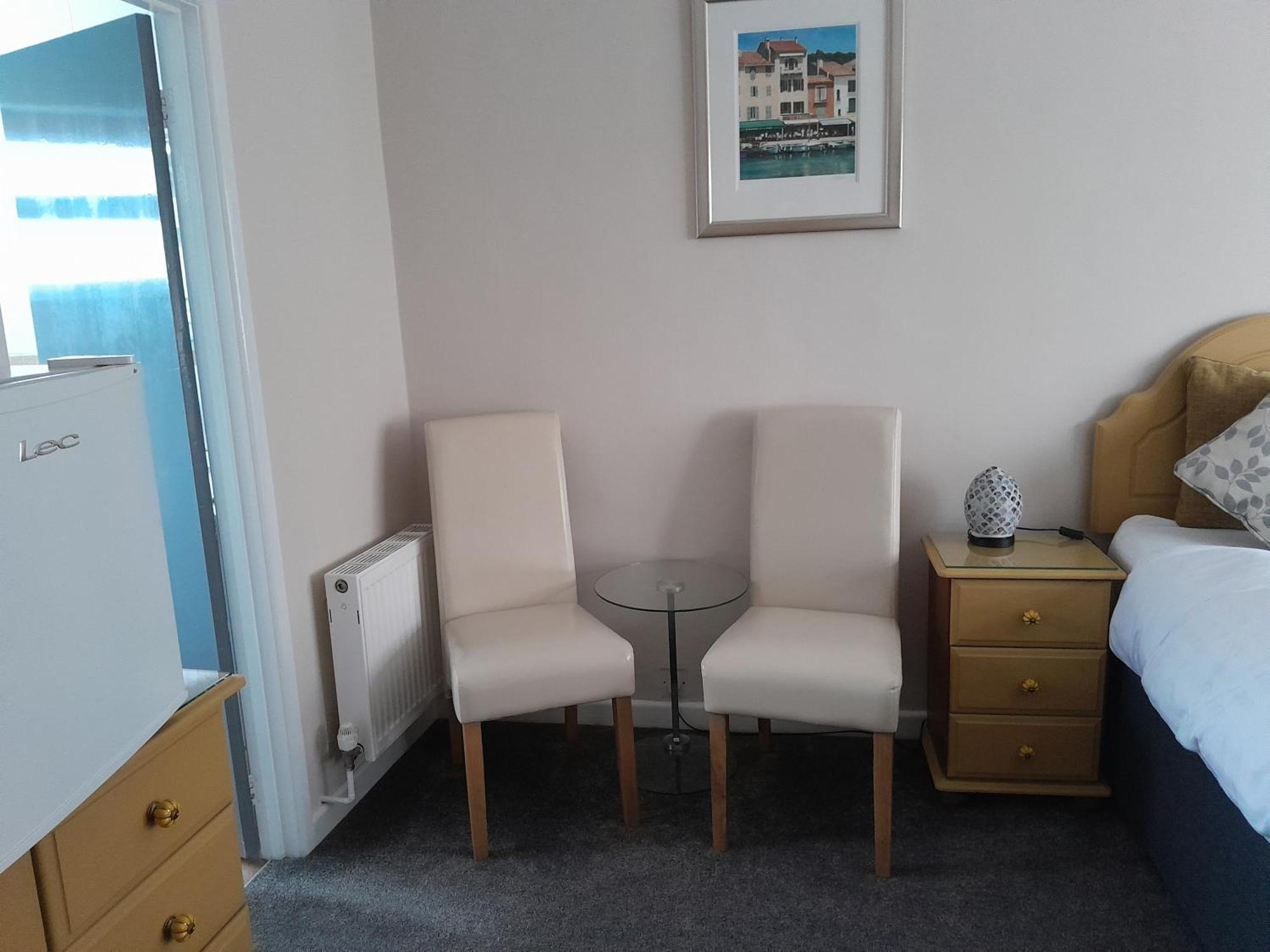Relax At Rosscourt Guest House-Free On Site Parking (Adults Only) Борнмът Екстериор снимка