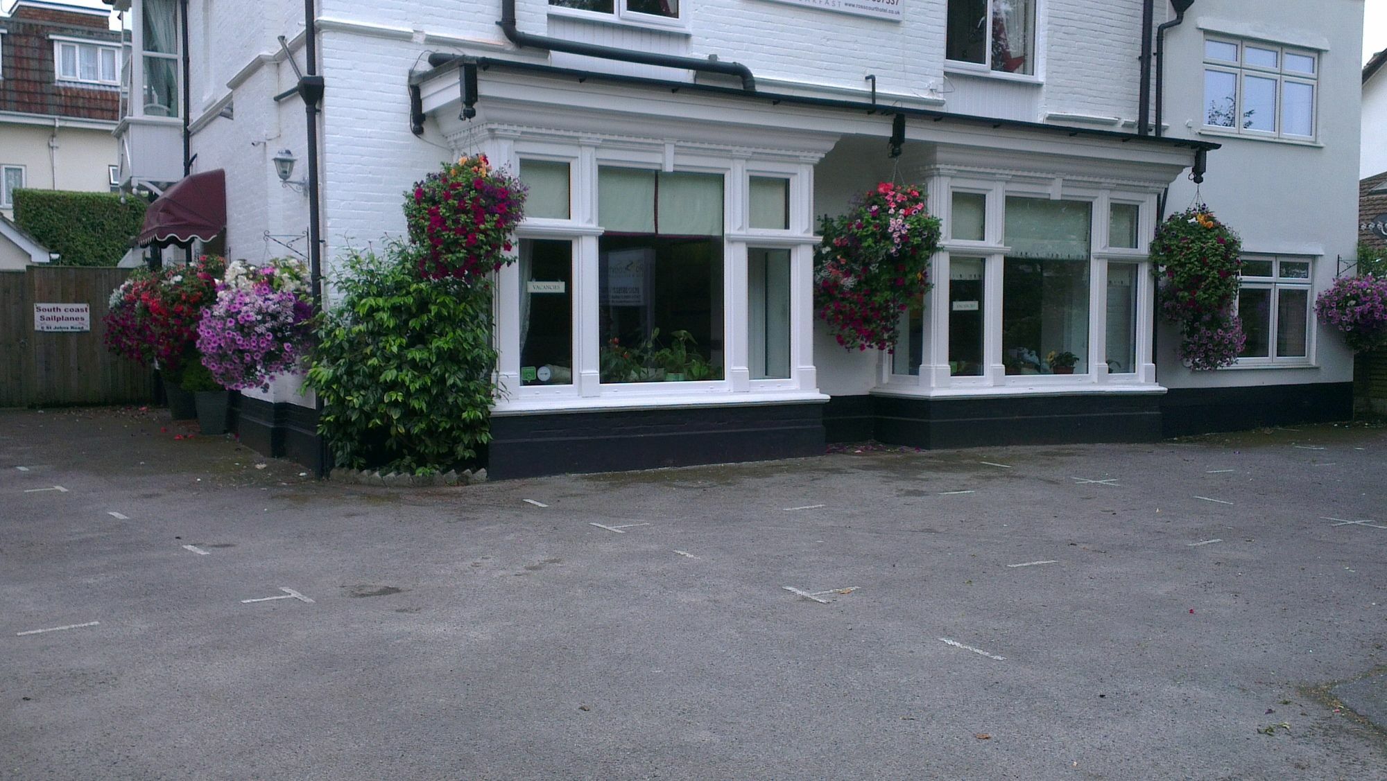 Relax At Rosscourt Guest House-Free On Site Parking (Adults Only) Борнмът Екстериор снимка