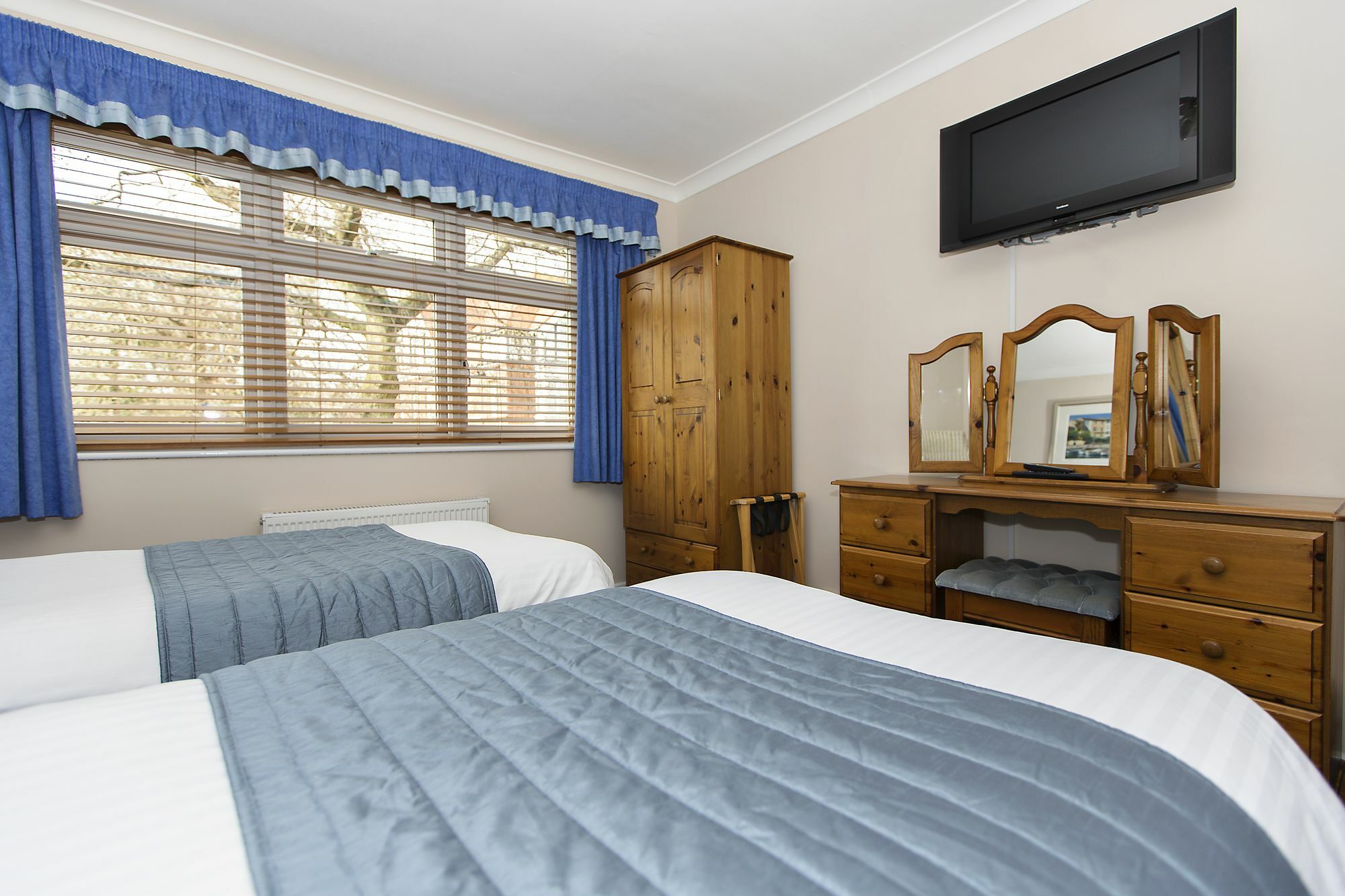 Relax At Rosscourt Guest House-Free On Site Parking (Adults Only) Борнмът Екстериор снимка