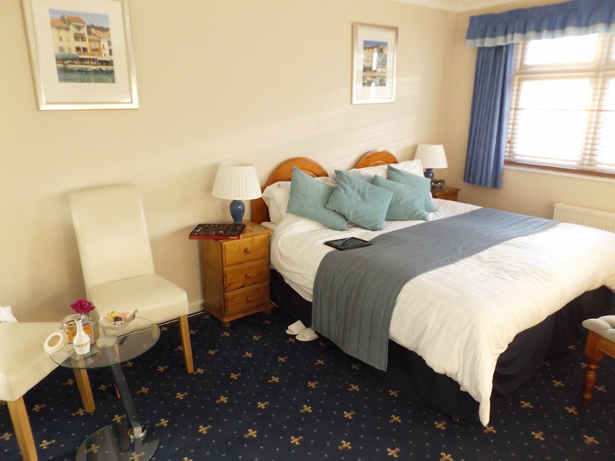 Relax At Rosscourt Guest House-Free On Site Parking (Adults Only) Борнмът Екстериор снимка